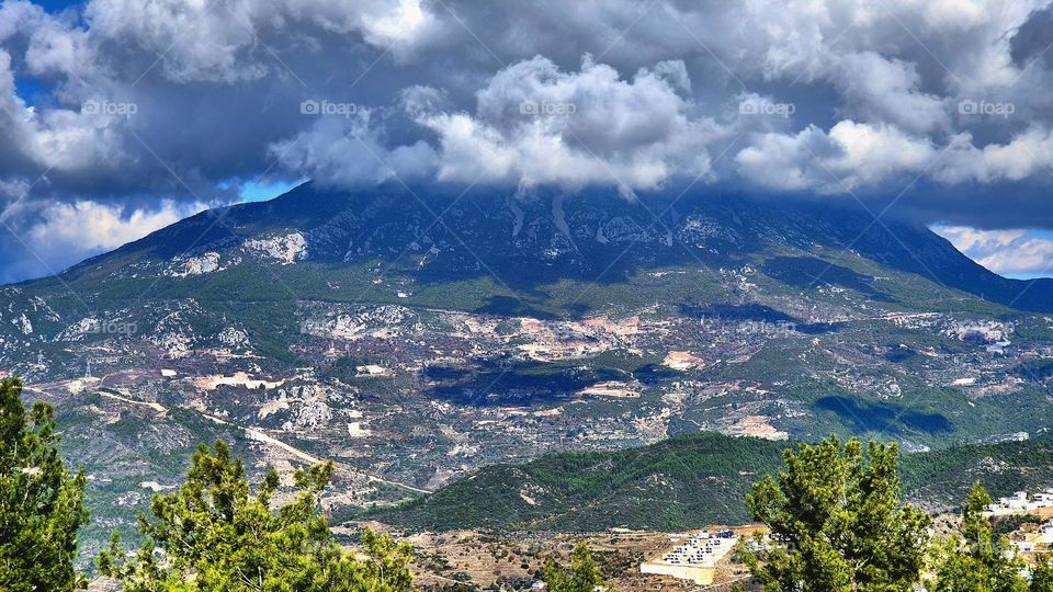 "Veil of the Mountain