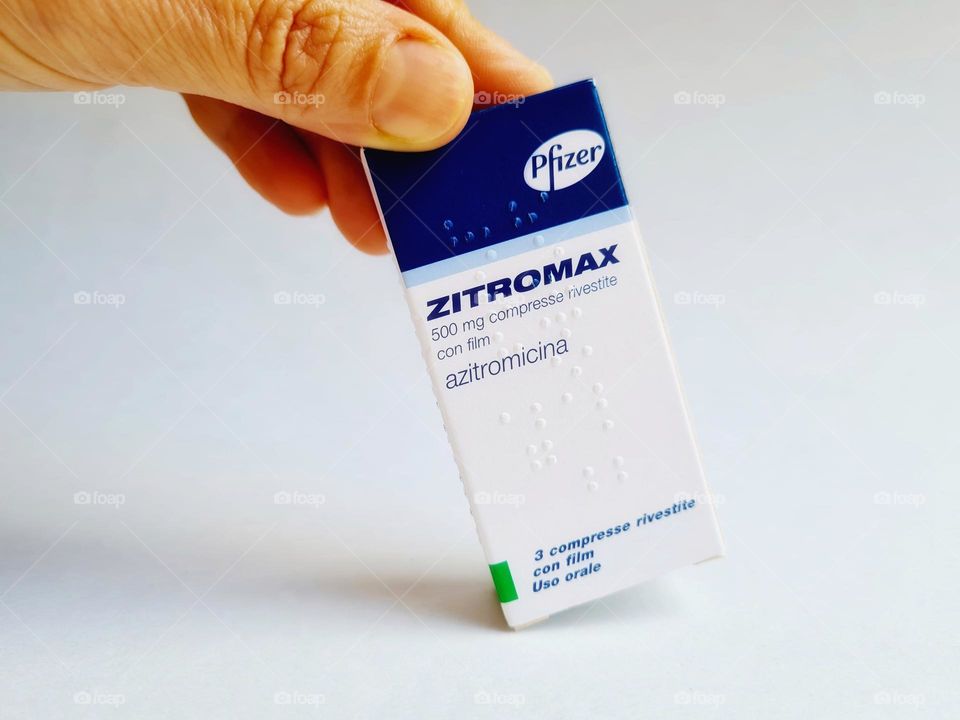 pack of zithromax (antibiotic to treat respiratory diseases including covid)