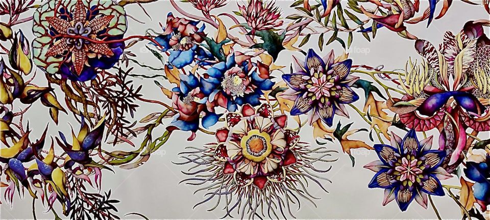 This beautiful floral arrangement is part of an art expo shown at the „Kunsthalle“ in „Munich“, Germany entitled „Flowers Forever“. It showcased all things that have to do with flowers. 2023. Hypnotic Productions