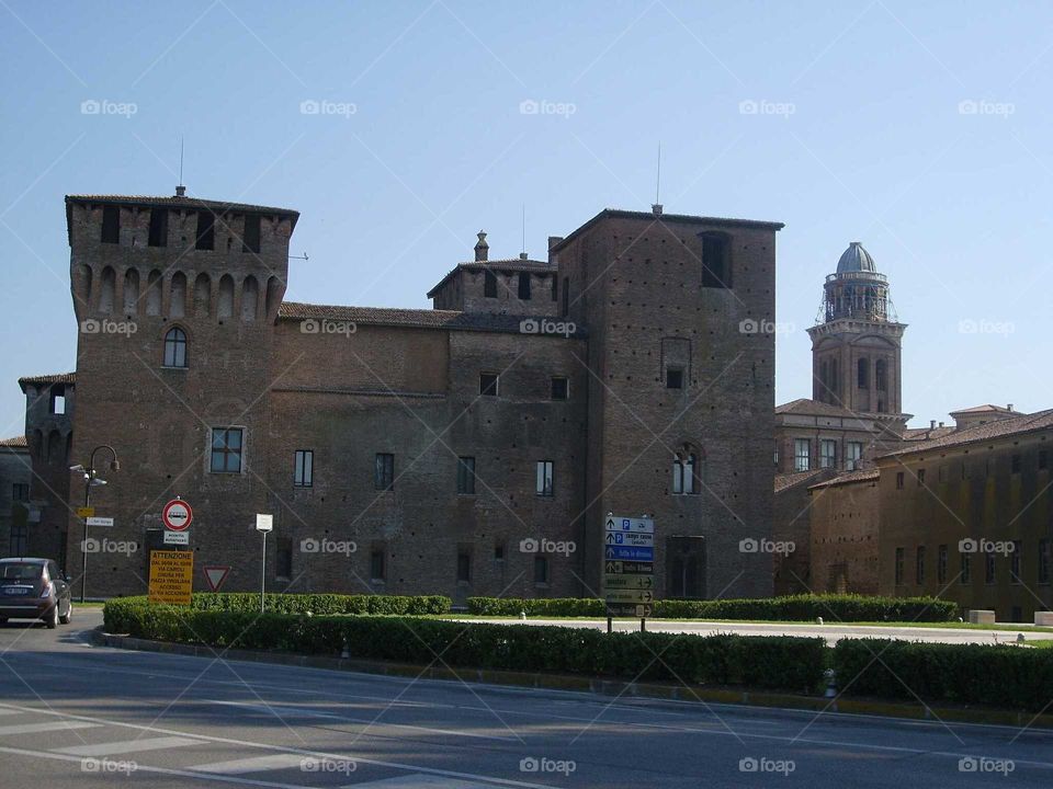 Castle, Italia