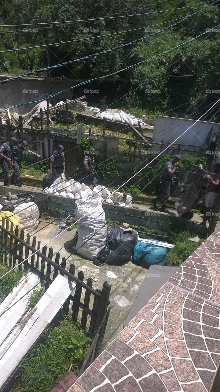 Polícia na Favela - Santos