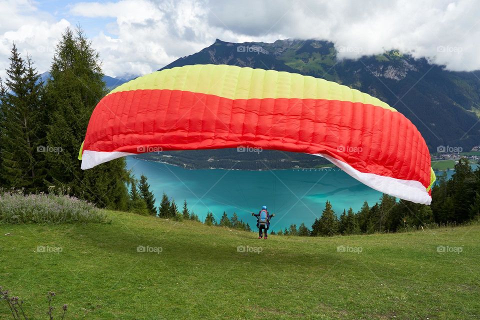 Paragliding 