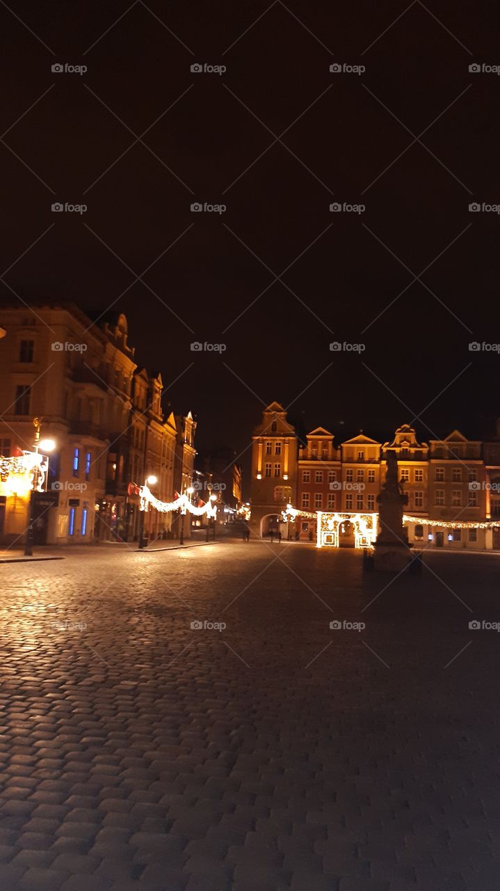 нічне місто