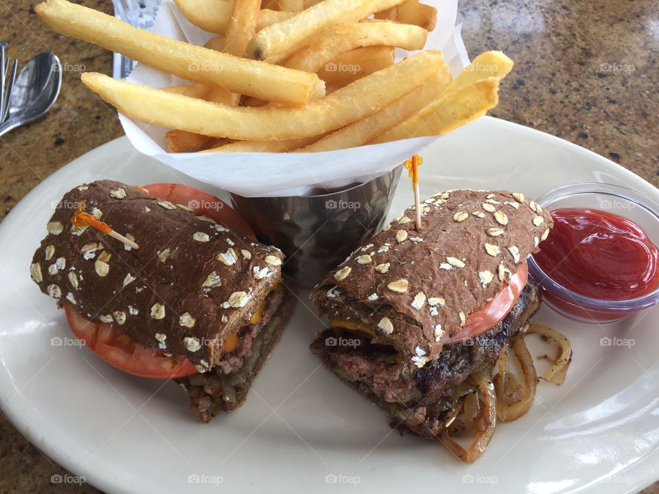 burger and fries 