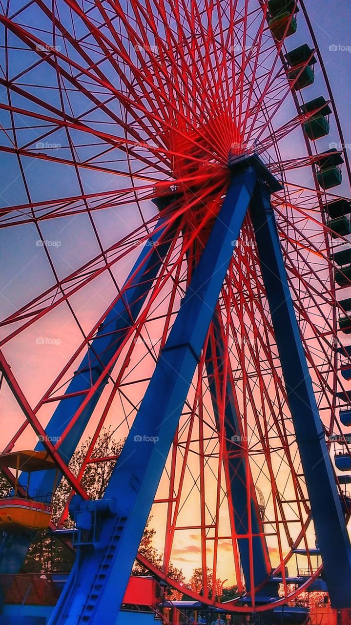 Ferris wheel at sunset