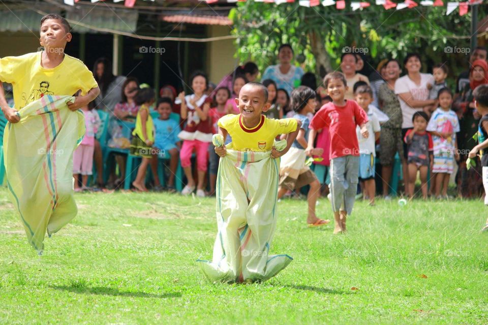 Balap Karung- Indonesian Traditional Games