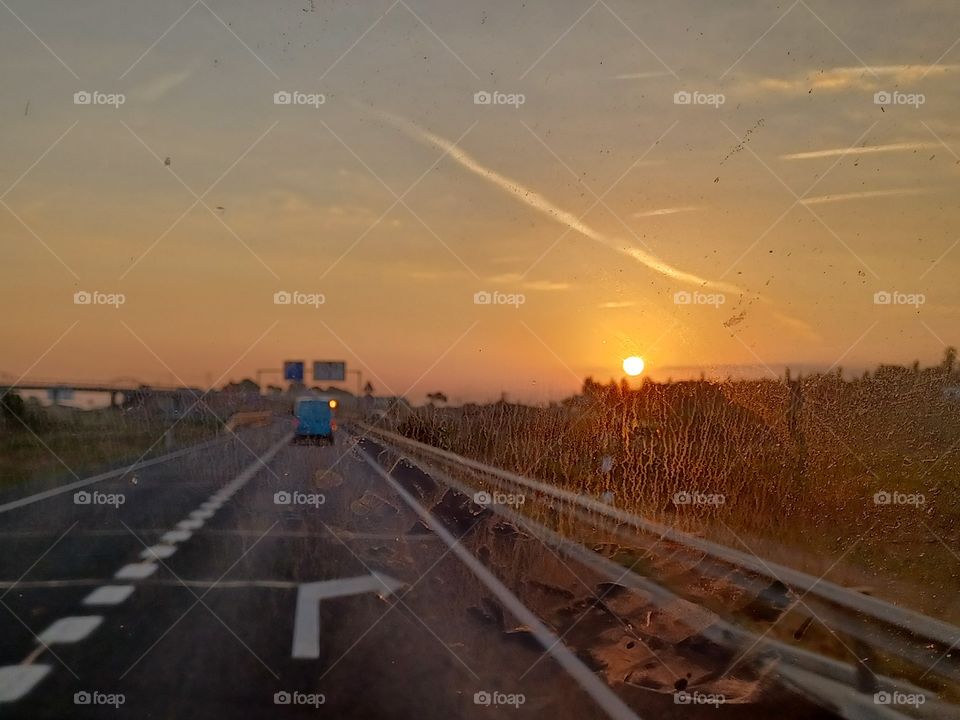 amaneciendo viajando