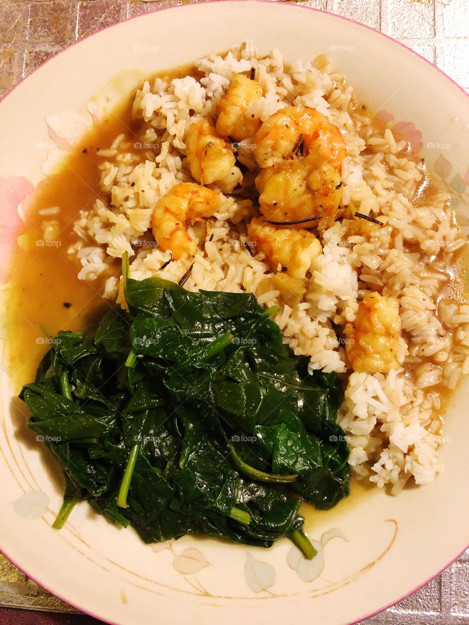 Nothing like shrimp and gravy and some spinach...Mina 1017 