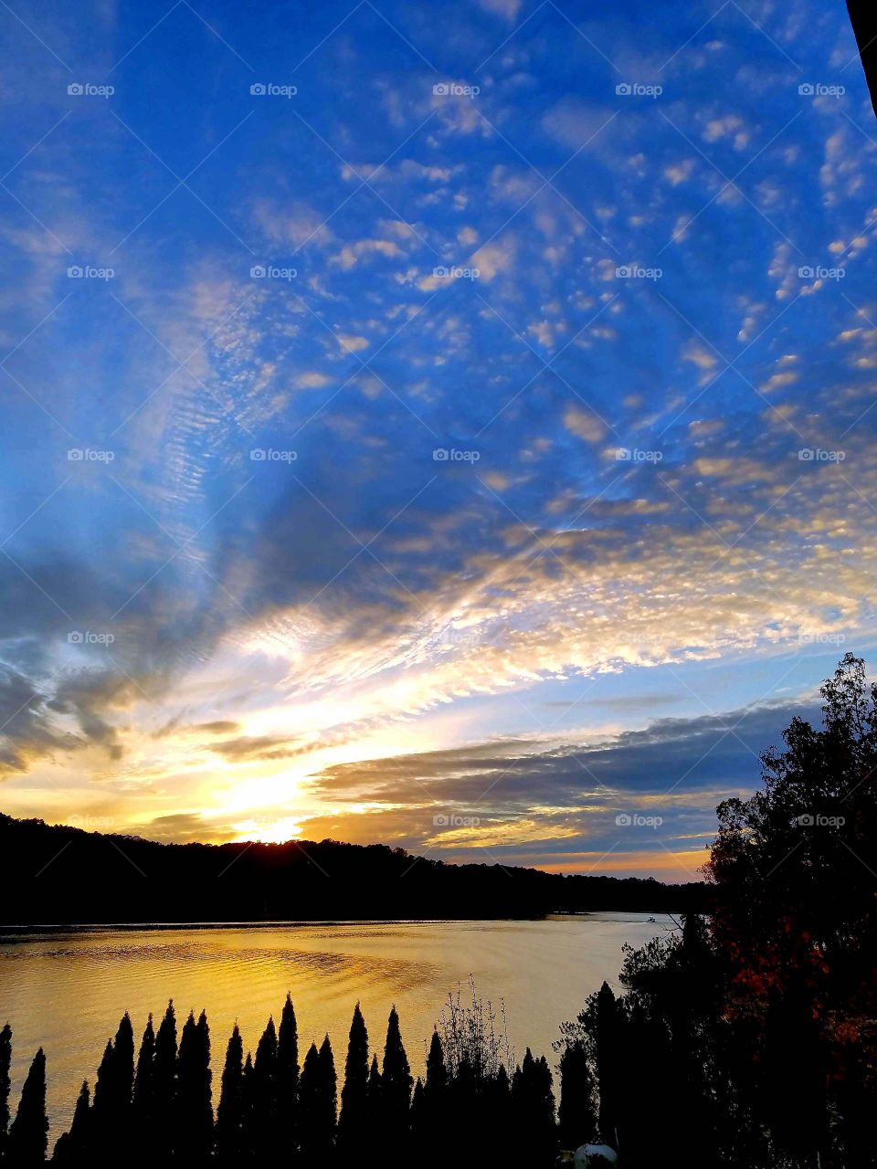 blue and gold sunset iver island.