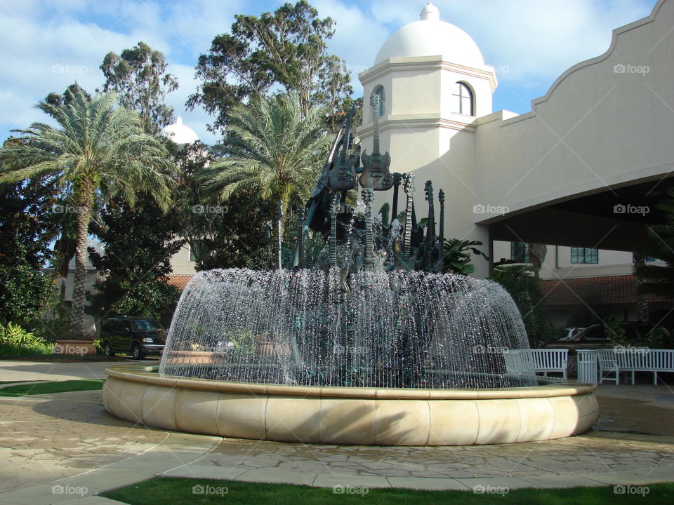 Guitar fountain 