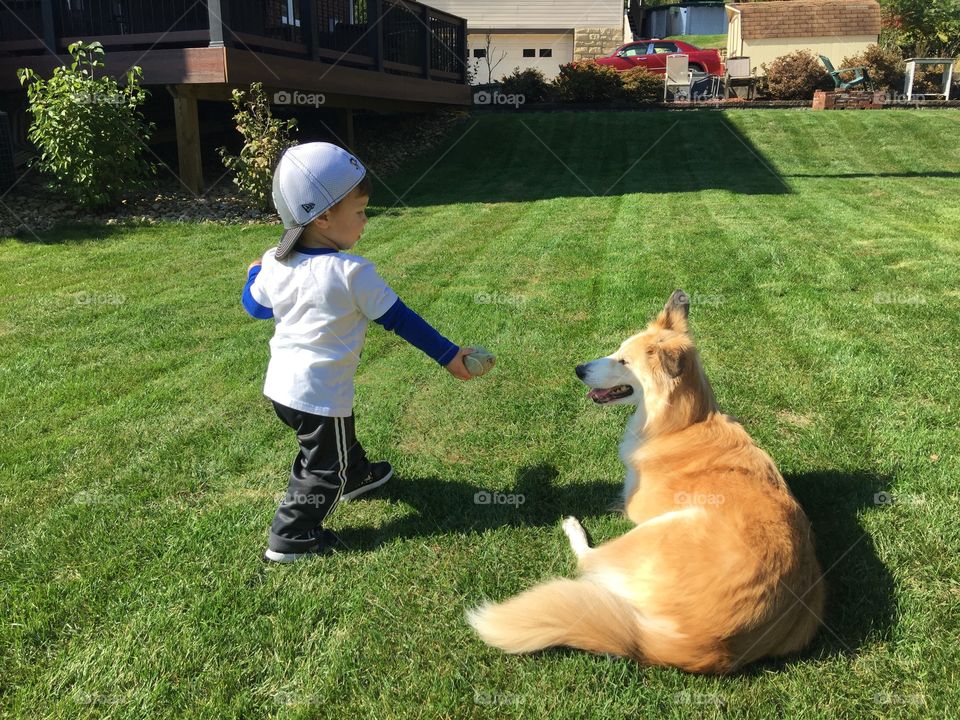 A child and his bestfriend