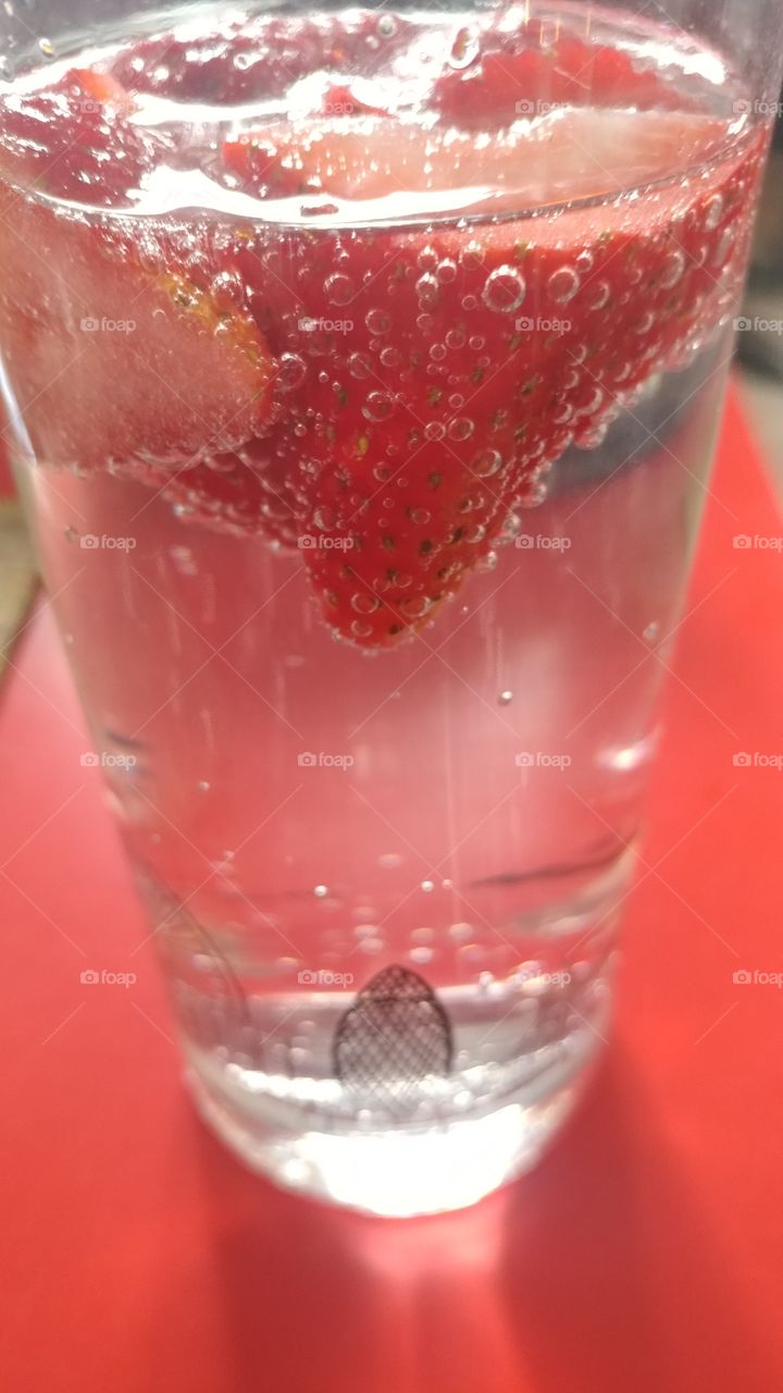 strawberry seltzer 3