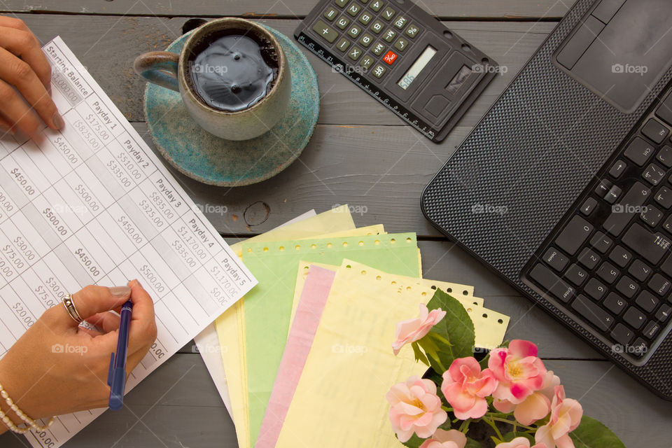 Calculating finances