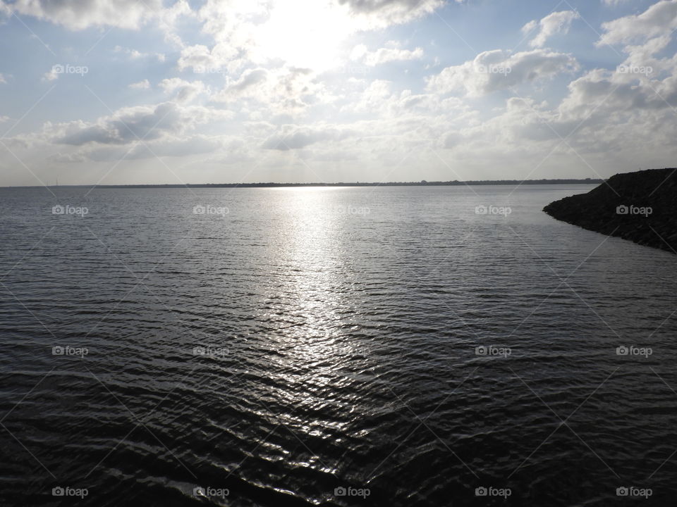 Sun Shine in the Reservoir