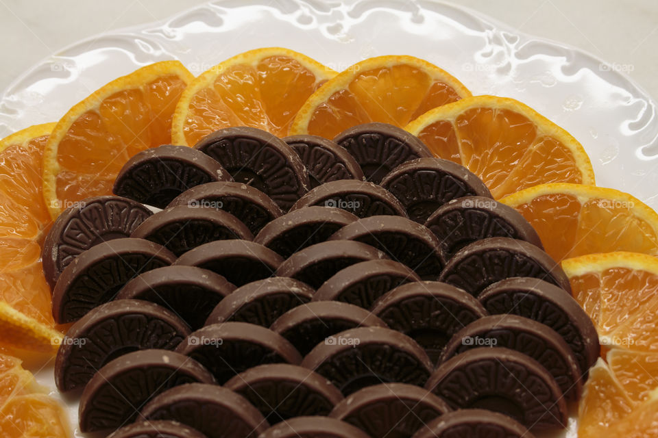 Chocolate and orange slices 
