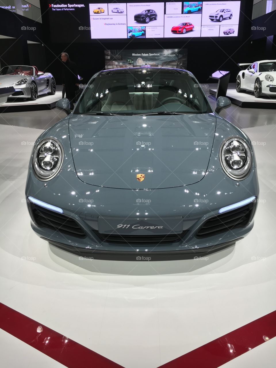 Grey Porsche 911 Carrera