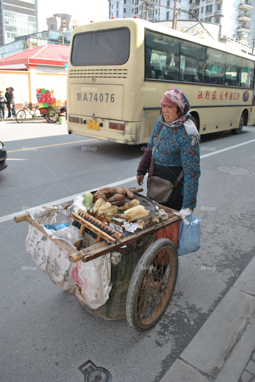 street woman old shanghai by ilmanene