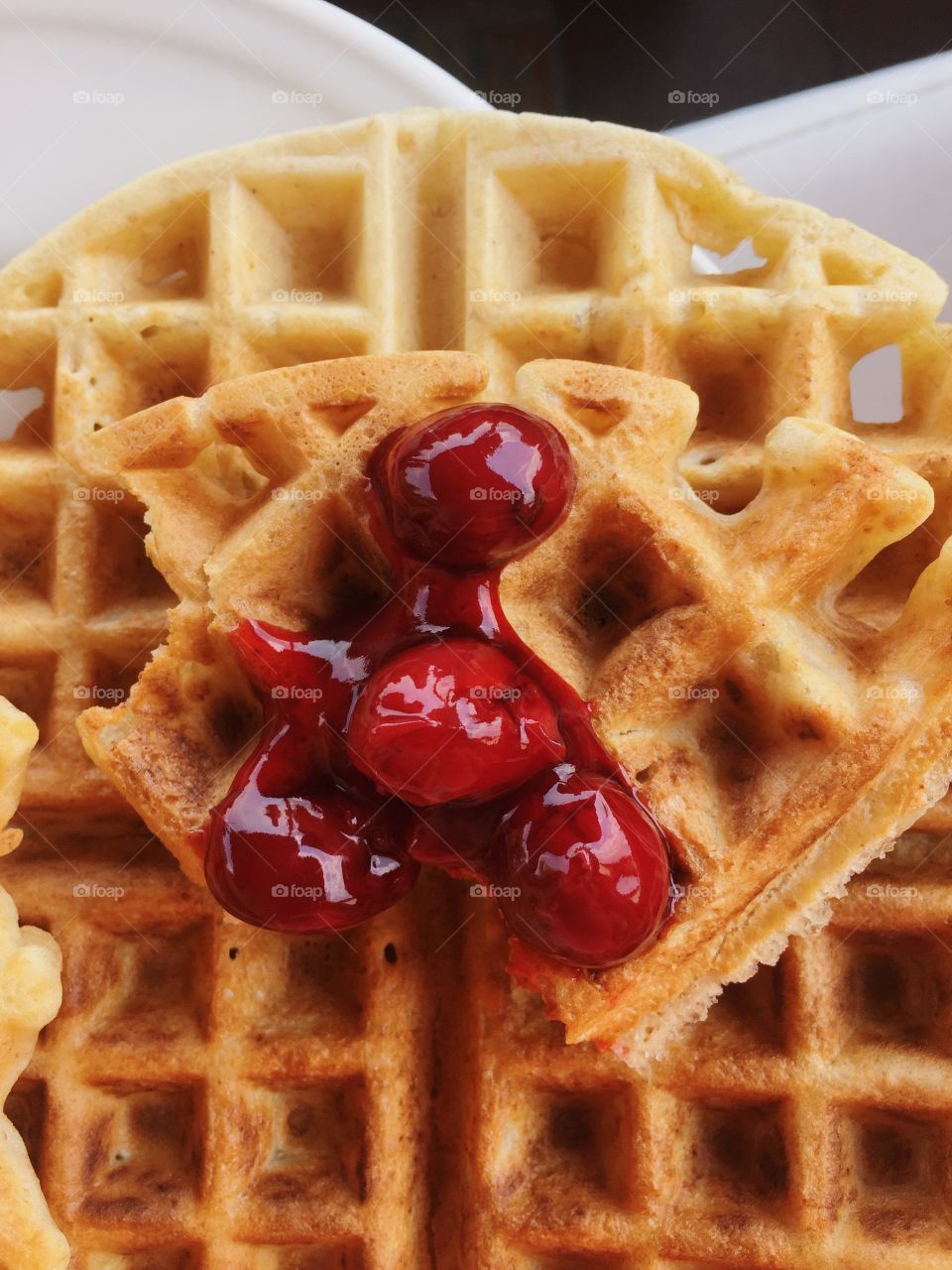 Glutenfree waffle with cherry jam