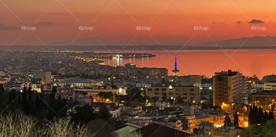 Thessaloniki by night 