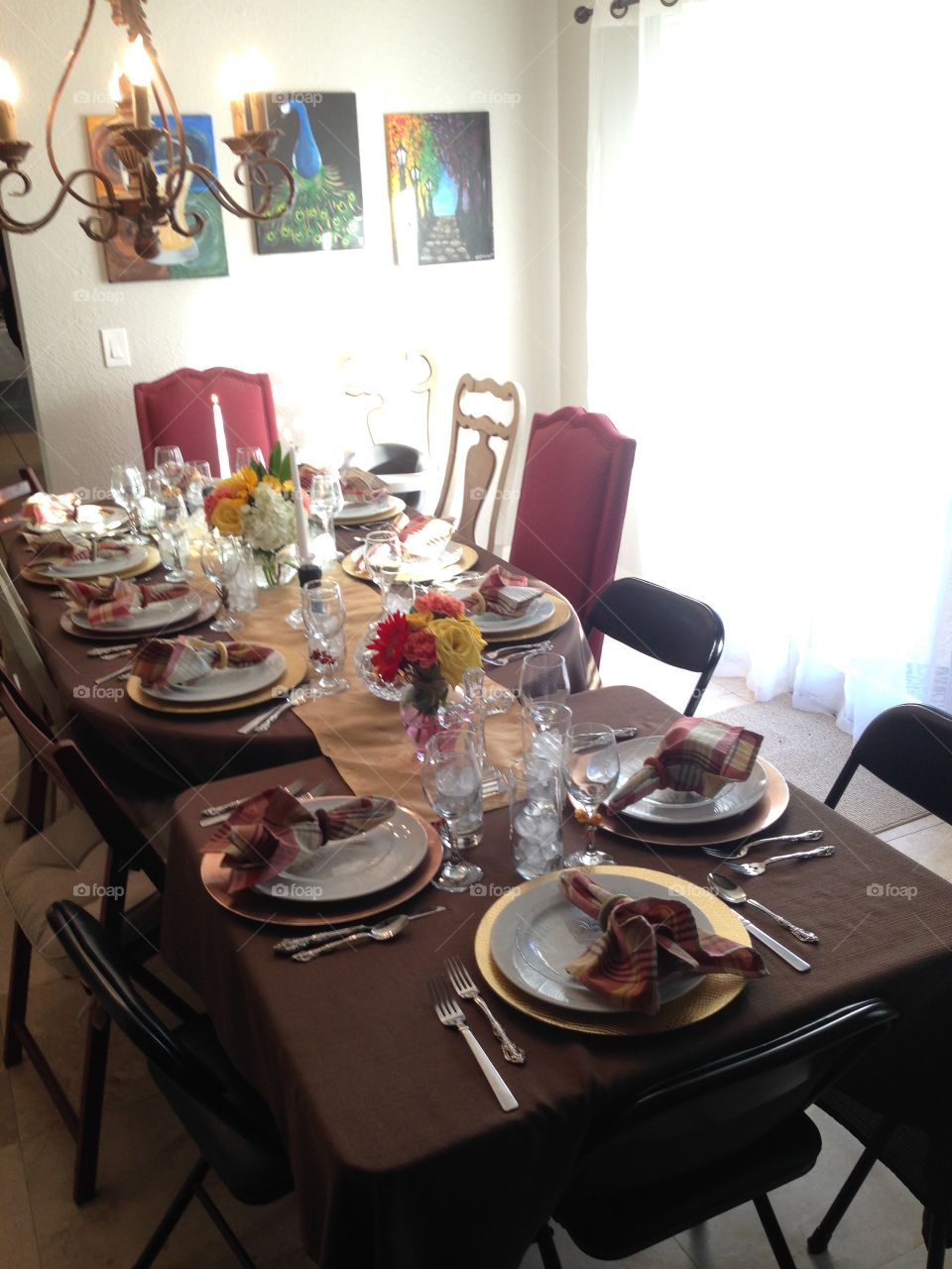 Thanksgiving table
