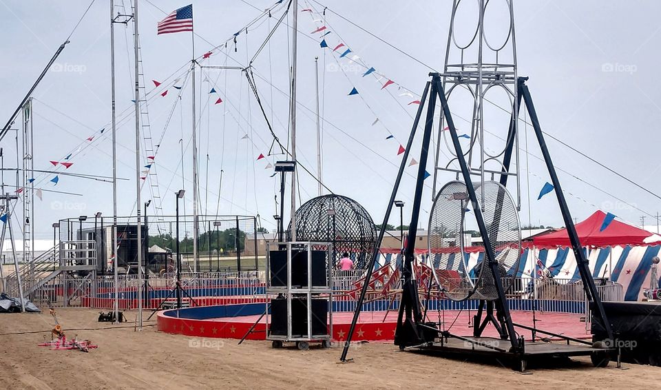 Circus set up