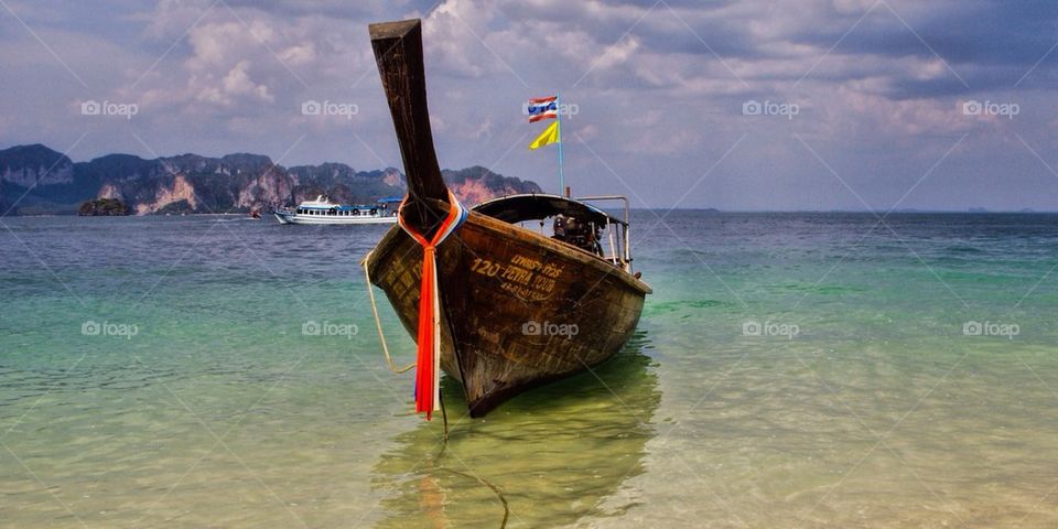 Longtail boat