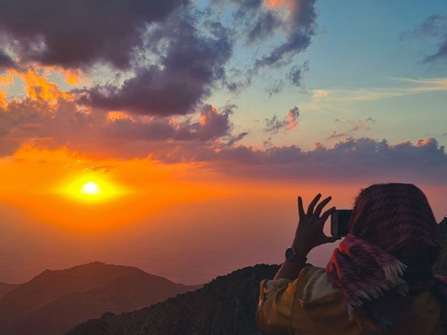 Sunset hunter