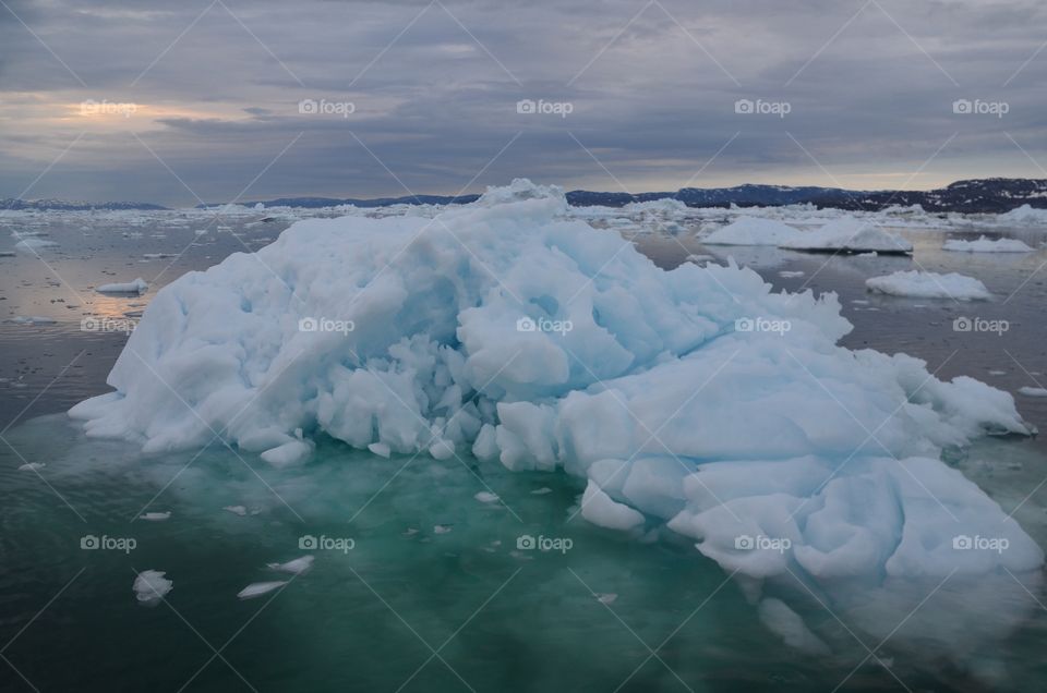 Midnight Sun Sailing Greenland