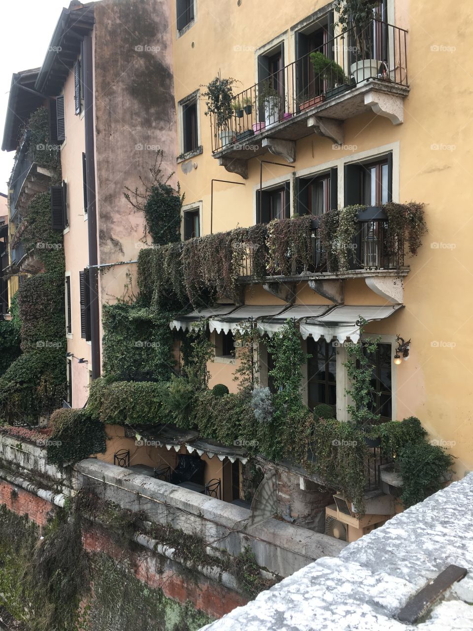 Riverside house, Verona