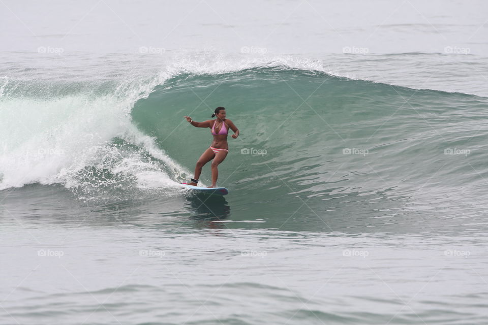 Summer . Surfer girl 