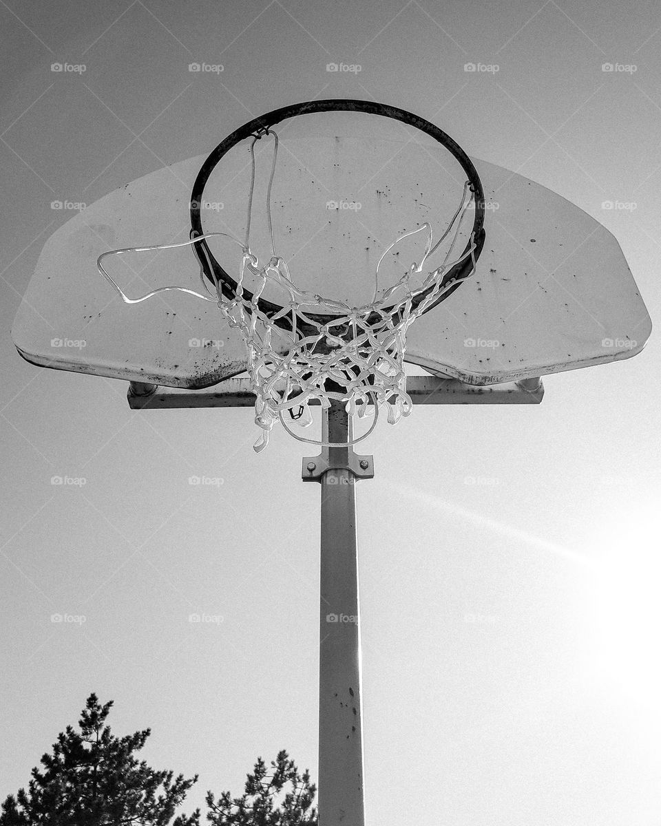 I love taking basketball pictures