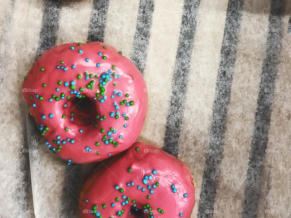 Pink donuts 