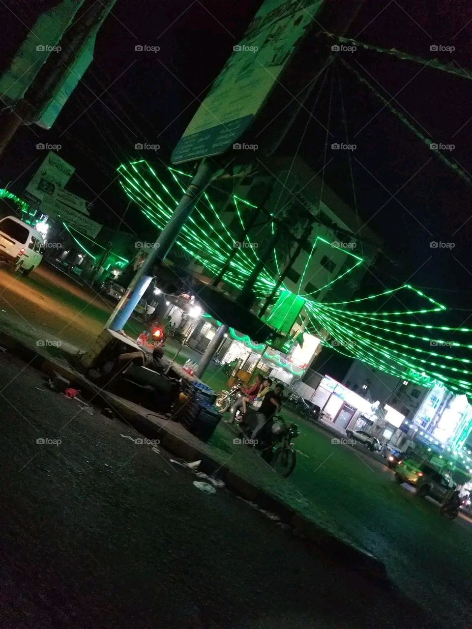 A very beautiful picture, and there is no better picture than it. There is no better picture of green herbs and colorful, red and white roses than it. Glory be to God, the natural and picturesque view, and there is no more