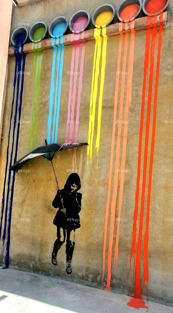 Colourful rain 🌧 💙 💚🤍🖤❤💛