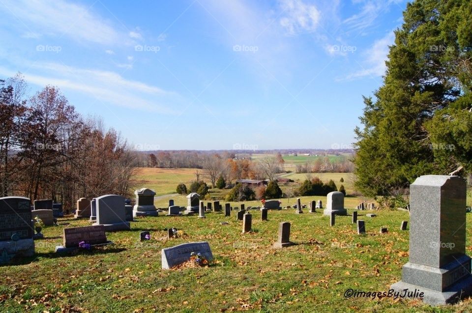 Country cemetery 