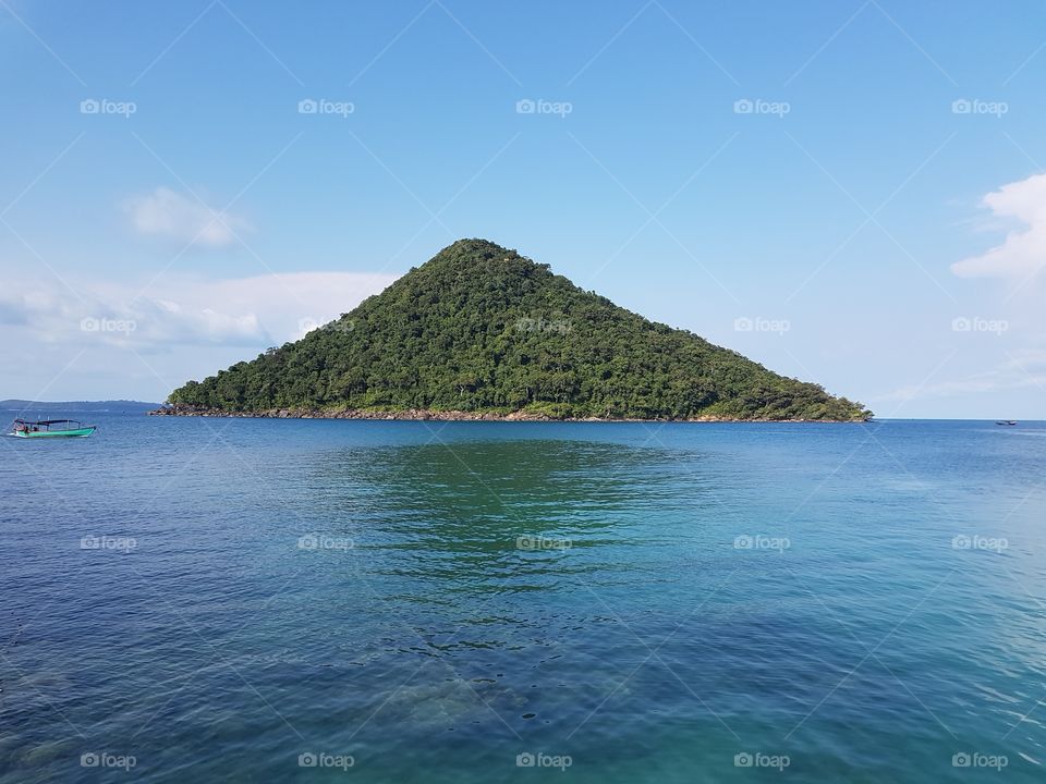 mountain in the Sea (island)