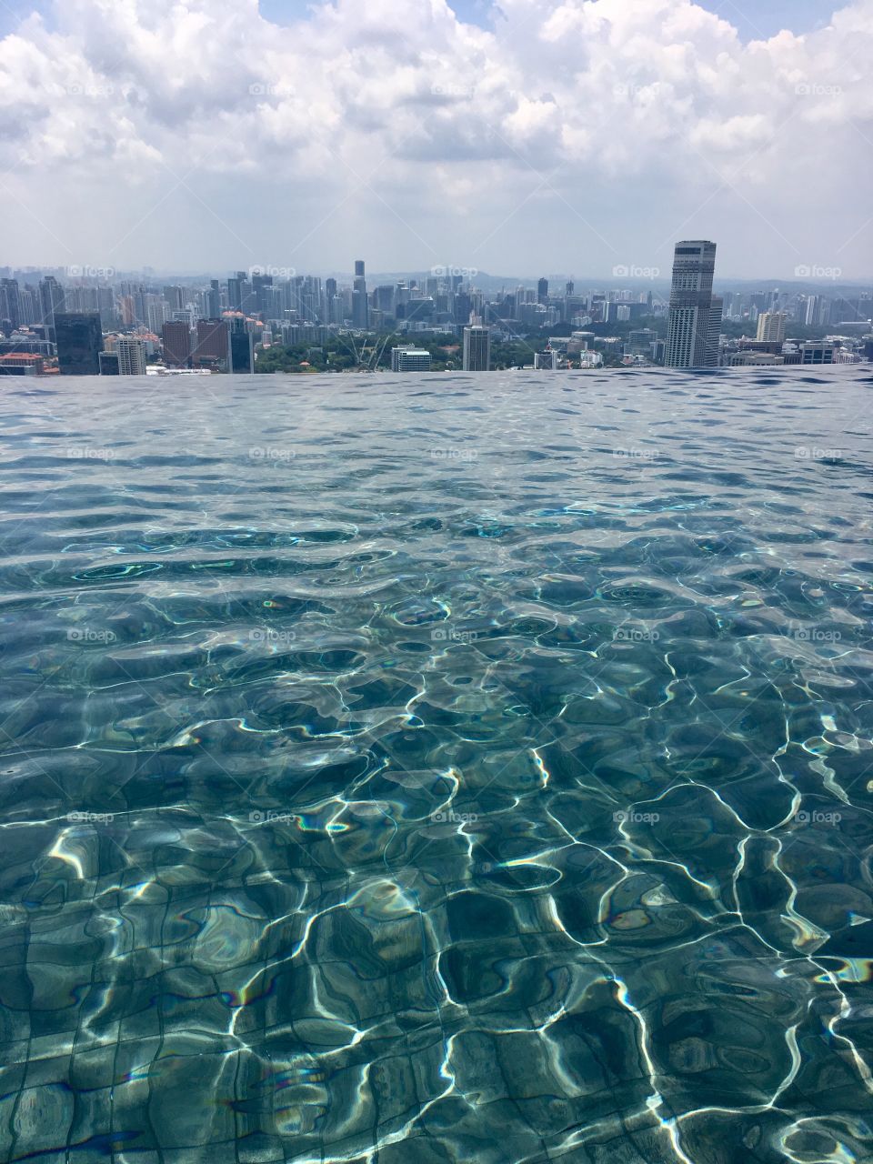 An amazing vue from the highest swimmingpool in the world - Marina Bay Sand Singapore