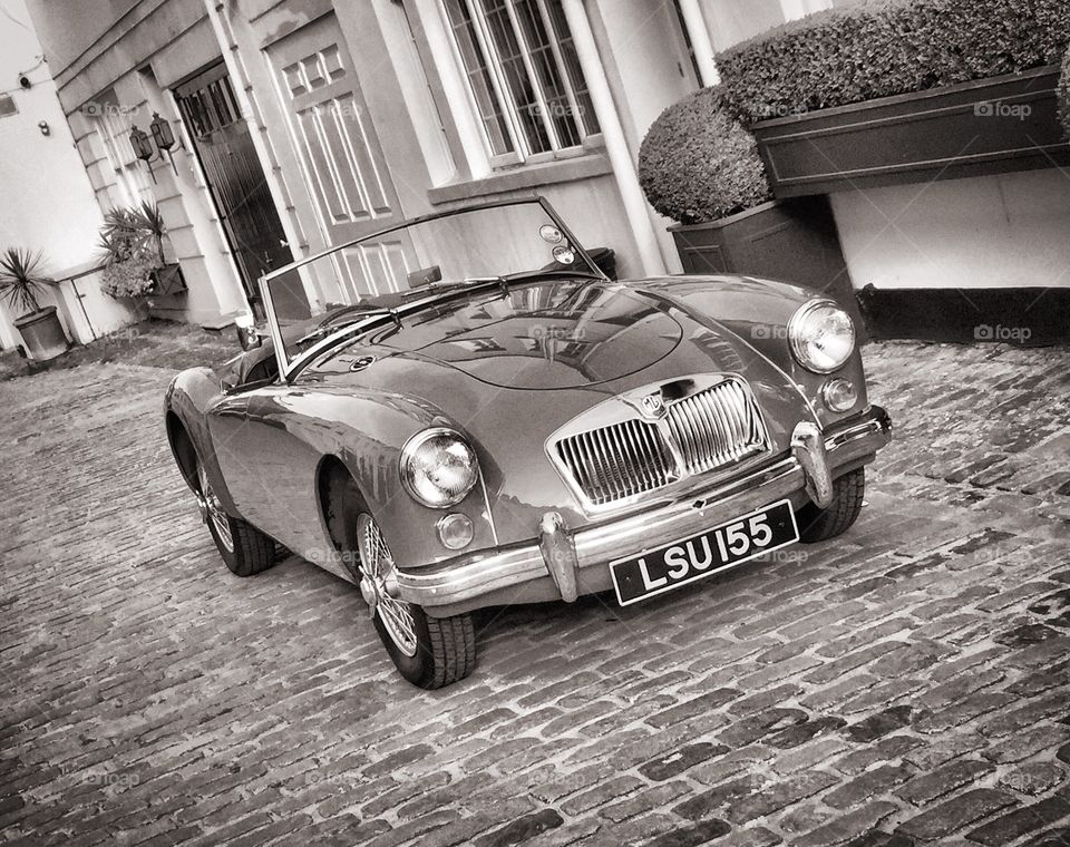 MG Vintage Roadster in London