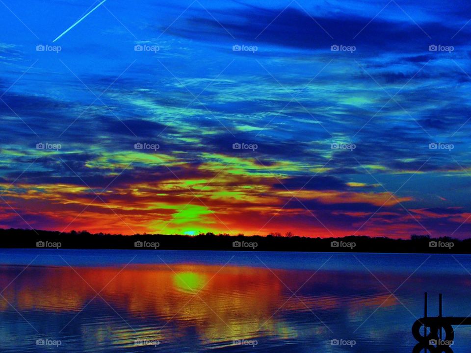 The magical time of day when the sun meets the night. The blue hour is upon us 