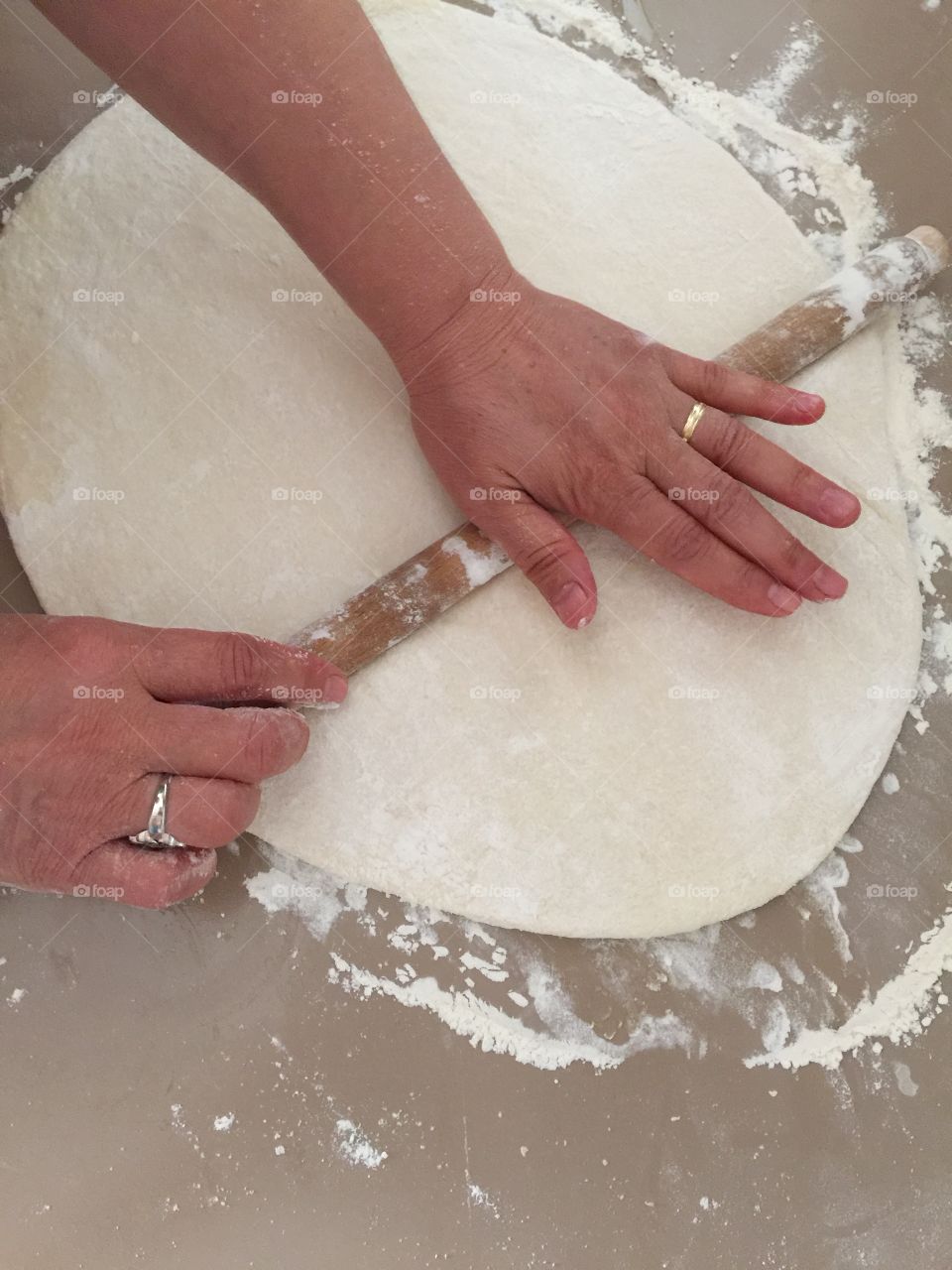 Spread the dough 