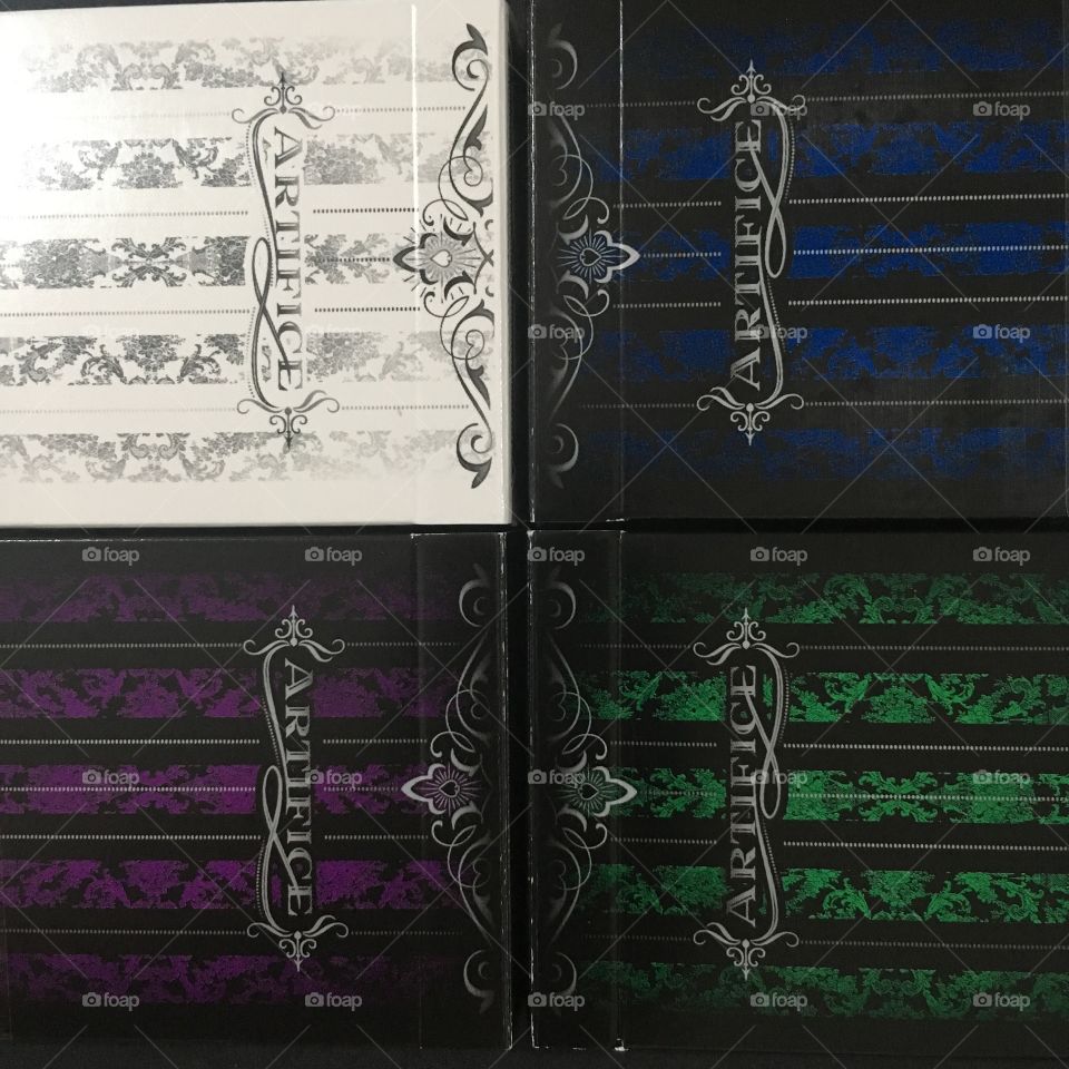 Artifice deck Ellusionist 
Blue 
Purple 
Green 
Tundra