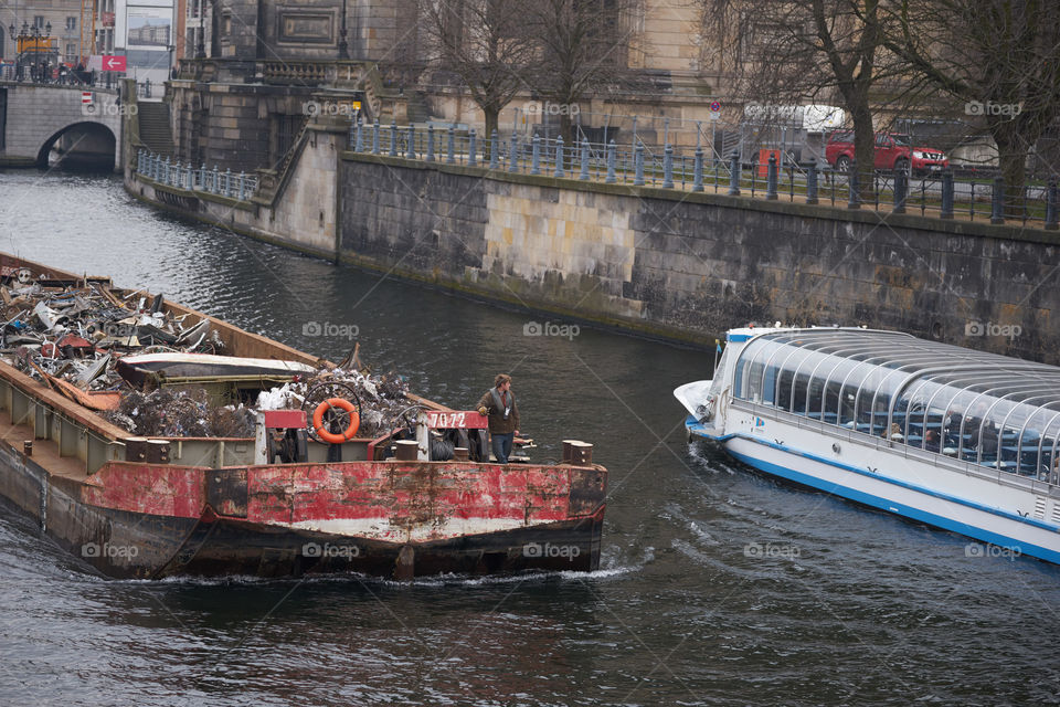 Contraste en el río. Berlín 