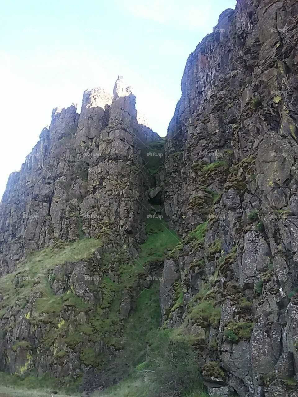 beautiful rocky cliffs