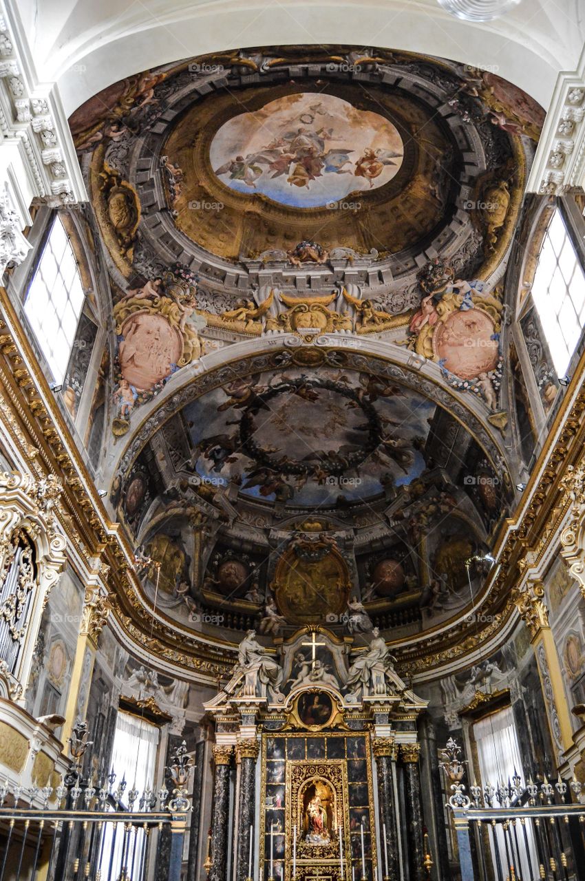 Basilica de Santo Domingo. Interior de la Basilica de Santo Domingo (Bologna - Italy)