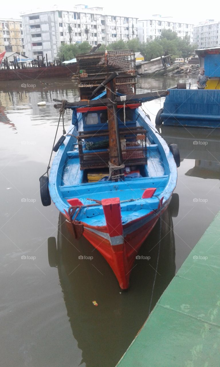 small boats for fishermen in indonesia