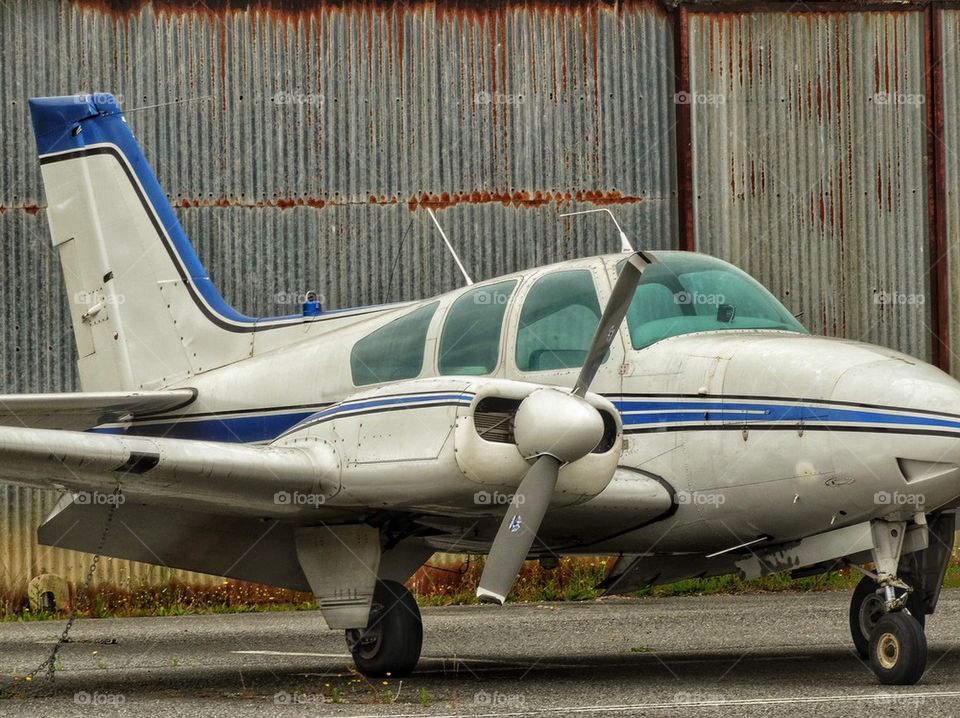 Twin-engine Light Aircraft