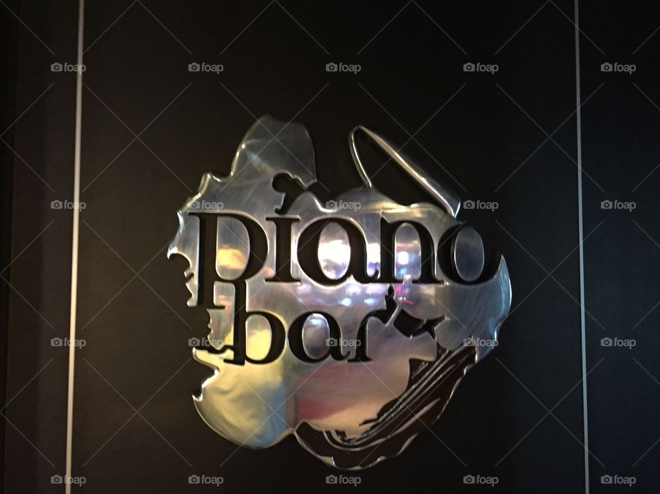 Piano Bar