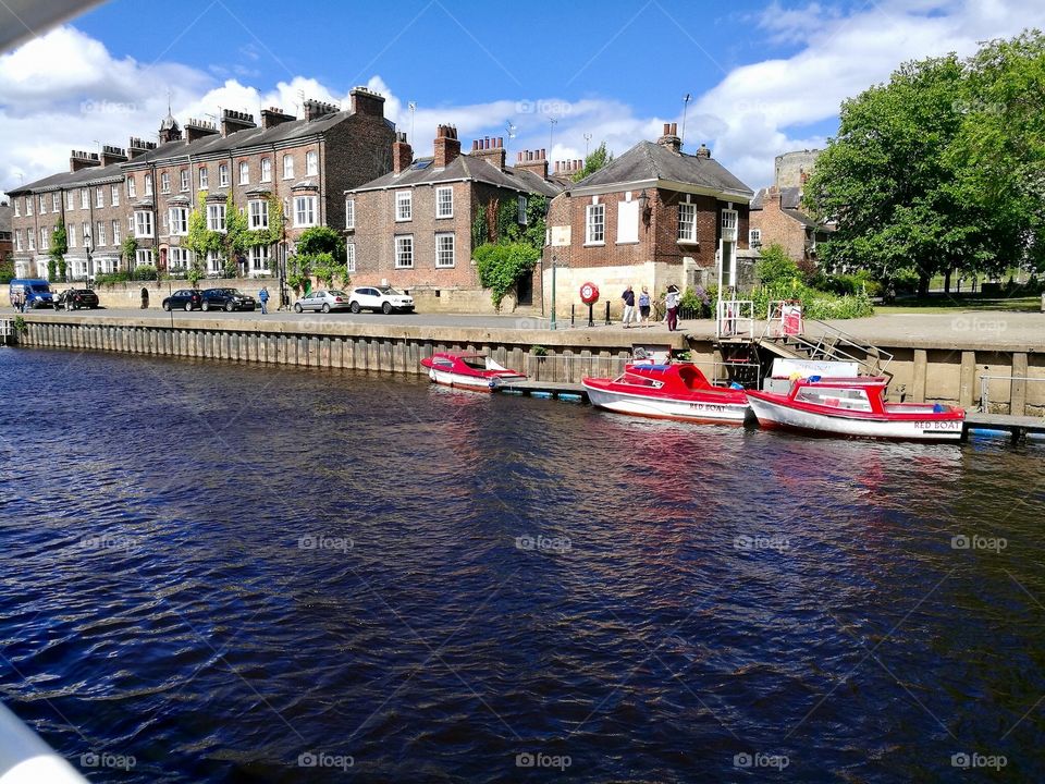 Boats in canal ( York )