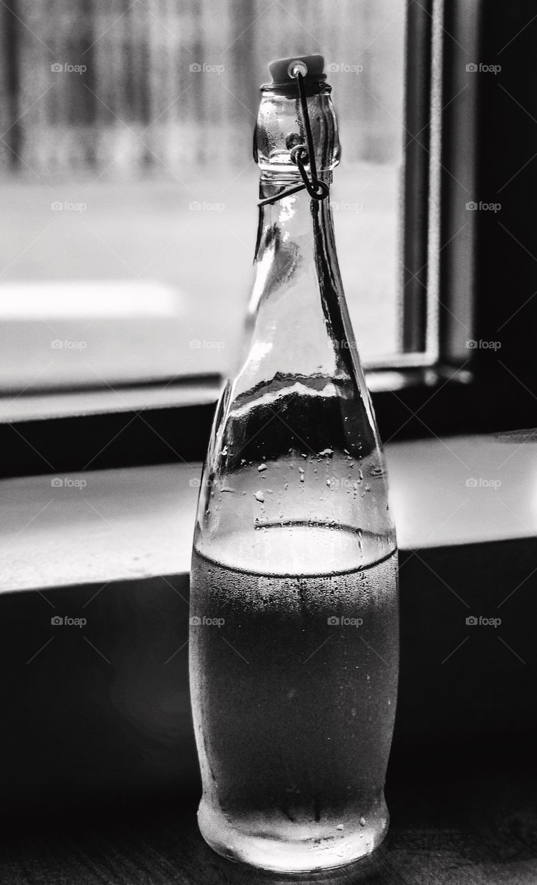 bottle water condensation 