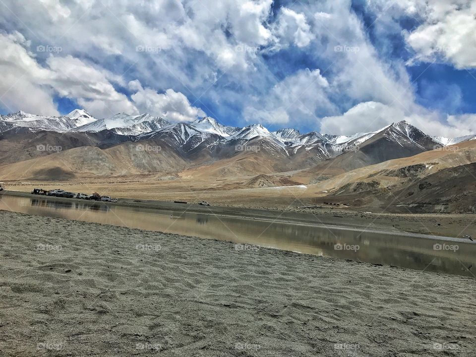 Contrast of sand and mountains 